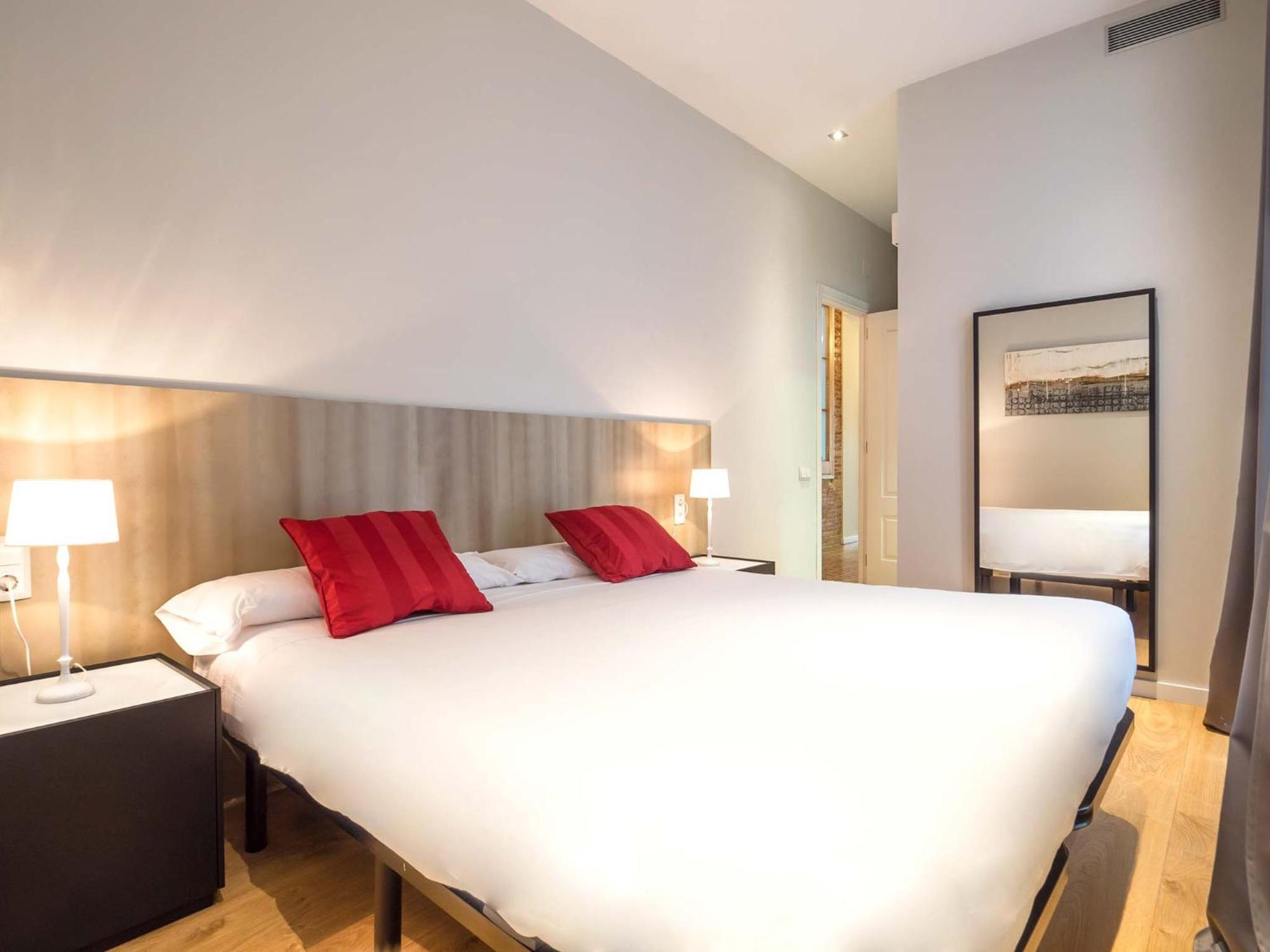 Rent Top Apartments Rambla Catalunya Barcelona Exterior photo